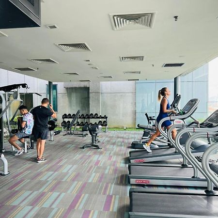 Summer Suites Klcc By Homestay クアラルンプール エクステリア 写真