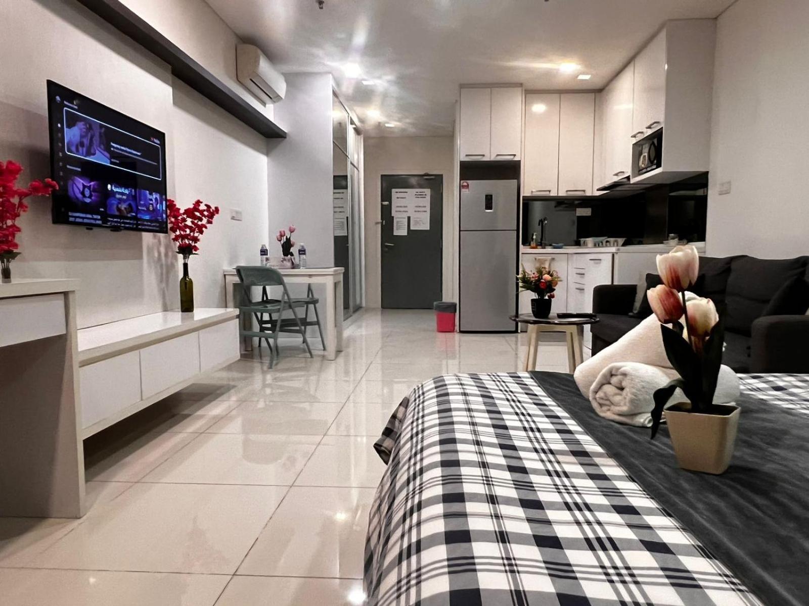 Summer Suites Klcc By Homestay クアラルンプール エクステリア 写真