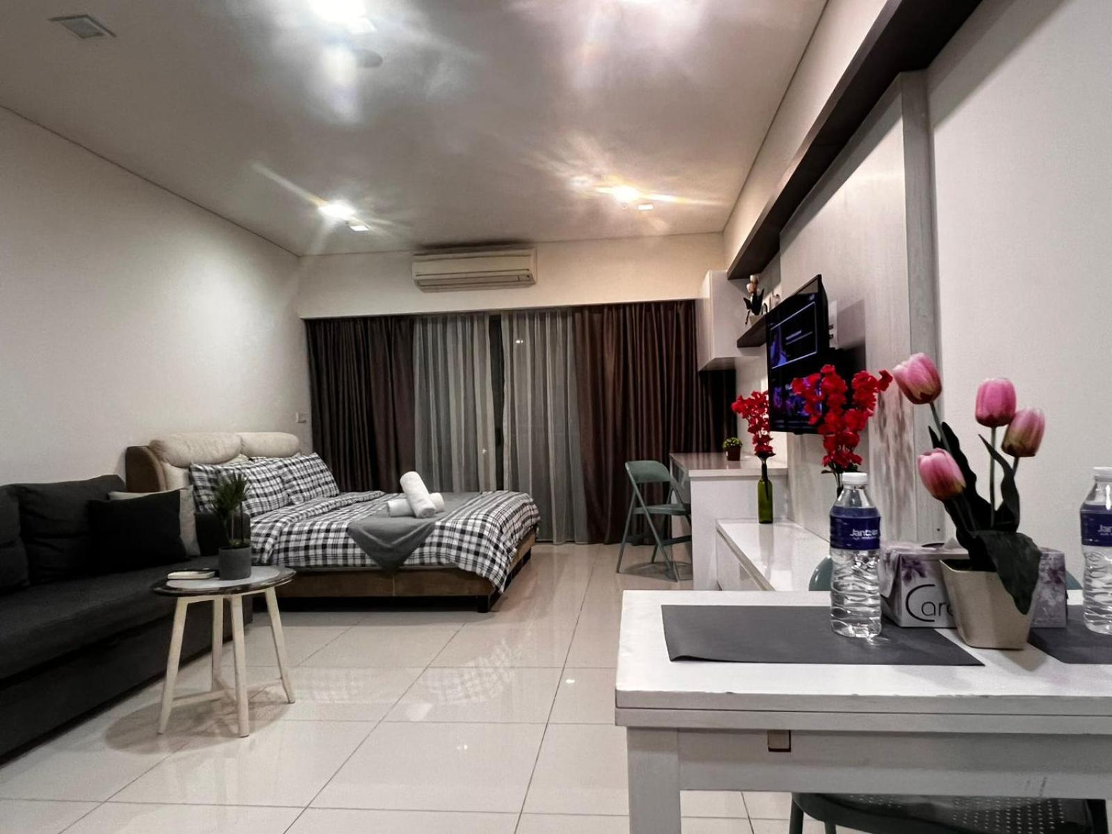 Summer Suites Klcc By Homestay クアラルンプール エクステリア 写真