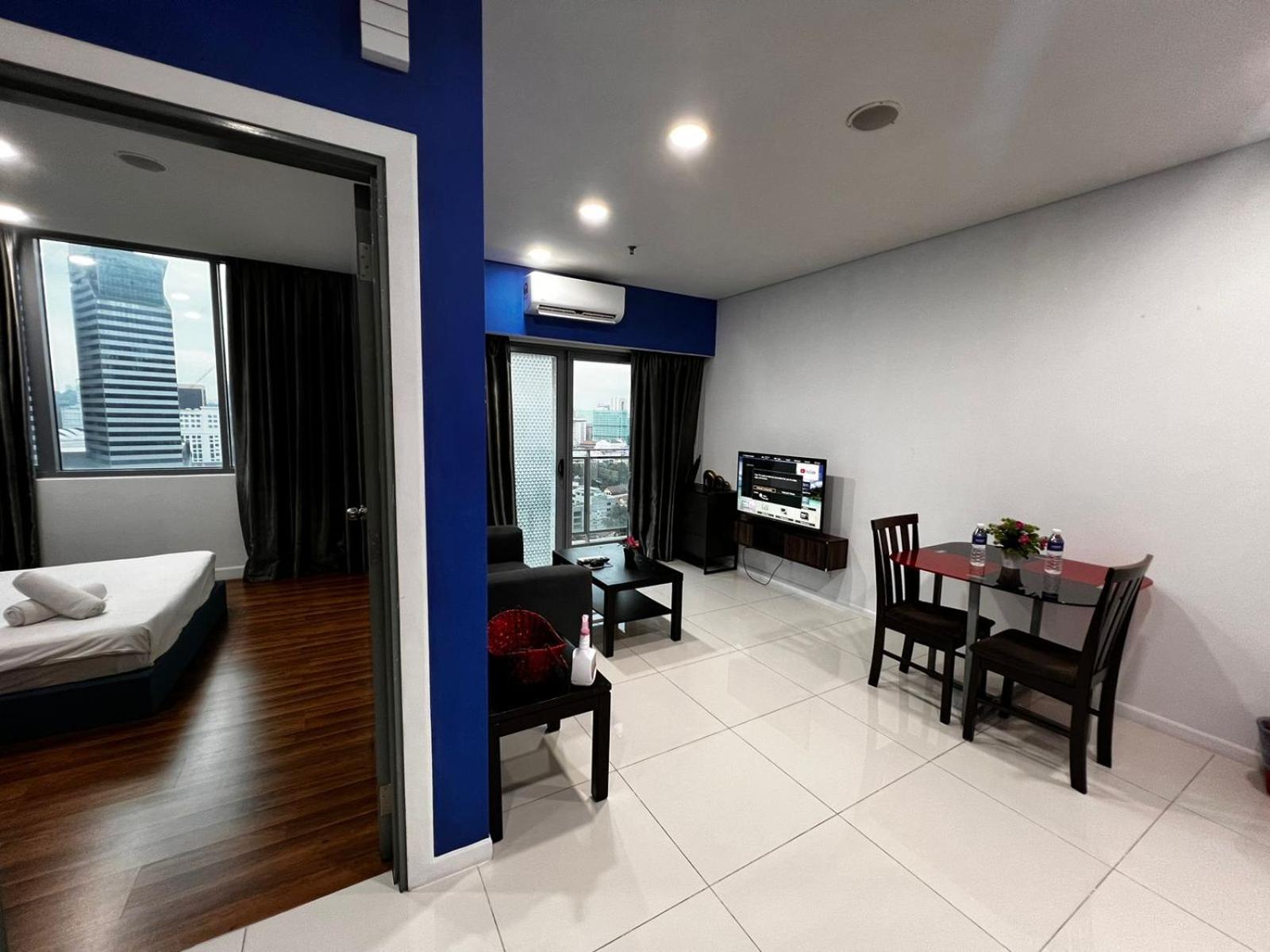 Summer Suites Klcc By Homestay クアラルンプール エクステリア 写真