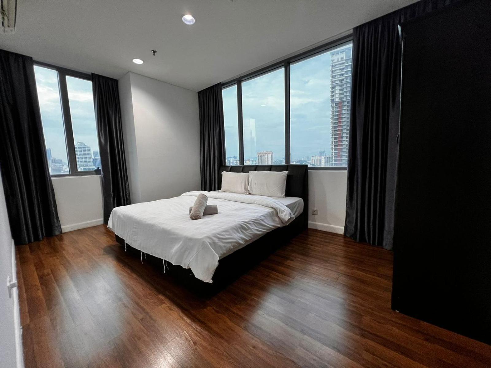 Summer Suites Klcc By Homestay クアラルンプール エクステリア 写真
