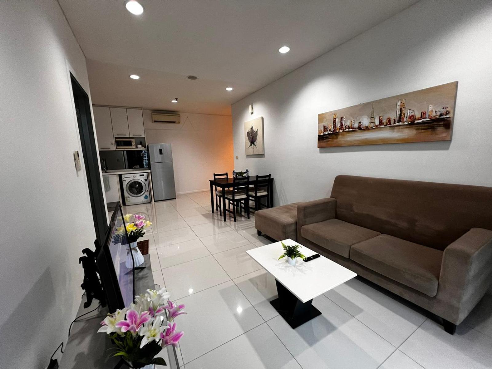 Summer Suites Klcc By Homestay クアラルンプール エクステリア 写真